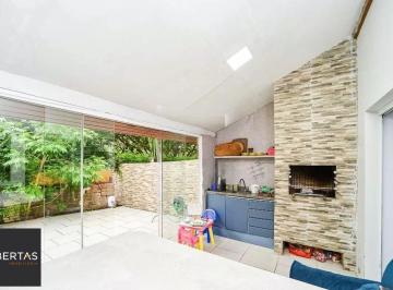 Casa · 108m² · 3 Quartos · 2 Vagas · Casa em Condomínio com 3 Quartos, Piscina, Quintal e 2 Vagas