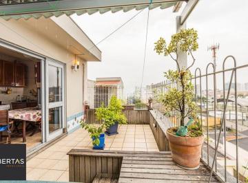 Apartamento · 90m² · 2 Quartos · 1 Vaga · Cobertura de 2 dormitorios à venda em Cristo Redentor - Porto Alegre