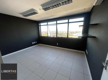 Comercial · 43m² · 1 Quarto · 1 Vaga · ala comercial desocupada à venda no coração do bairro Boa Vista, em Porto Alegre