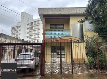 Casa · 500m² · 3 Quartos · 3 Vagas · Terreno amplo com 690m², com duas casas construídas para moradia ou investyirdor
