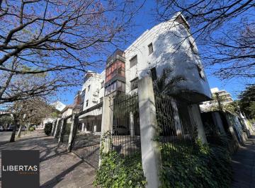 Apartamento · 50m² · 1 Quarto · 1 Vaga · Apartamento de um quarto no bairro São João em Porto Alegre
