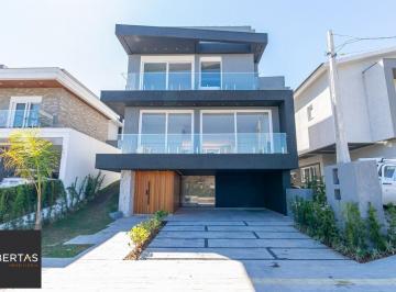 Casa · 262m² · 3 Quartos · 2 Vagas · Casa de Condomínio com 3 suítes para comprar no Centro de Gravataí