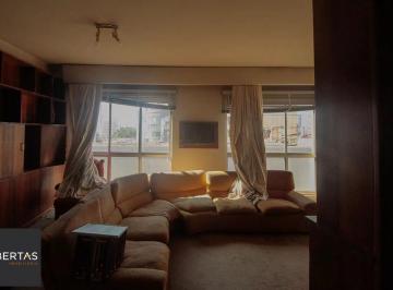 Apartamento · 204m² · 4 Quartos · 2 Vagas · Vende-se apartamento com 4 quartos (1 suíte), 204 m² e 2 vagas - Rio Branco