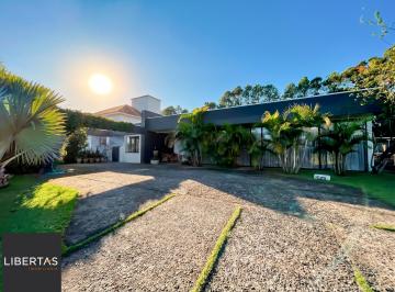 Casa · 289m² · 3 Quartos · 4 Vagas · Linda Residência com 3 amplas suítes no Terra Ville.