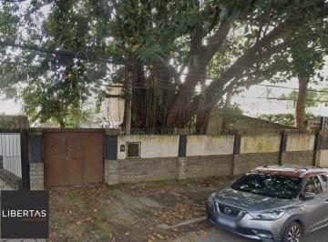 Terreno · 550m² · Terreno com 550m² no Bairro Guarujá