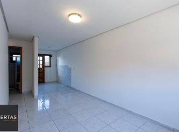 Casa · 58m² · 2 Quartos · 1 Vaga · Casa de condomínio, 2 dormitórios, 1 banheiro e 1 vaga de garagem.