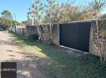 Casa · 60m² · 1 Quarto · 1 Vaga · Casa com 1 Dormitório no Bairro Ponta Grossa.