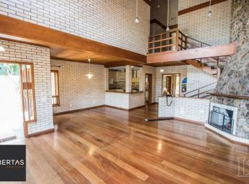 Casa · 230m² · 3 Quartos · 4 Vagas · Sobrado à venda com  3 quartos, 1 suite, 4 vagas de garagem - Vila Conceição