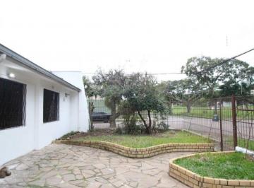 Casa · 130m² · 2 Quartos · 3 Vagas · Casa residencial com área privativa de 130m²