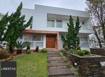Casa · 569m² · 4 Quartos · 6 Vagas · Casa mobiliada e decorada em Condomínio fechado