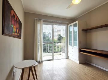 Apartamento · 42m² · 1 Quarto · Excelente apartamento de 42m² privativos, com 1 dormitório e ótima localização n