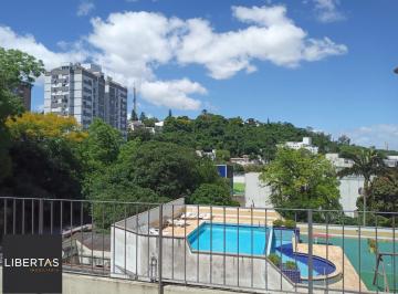 Apartamento · 149m² · 2 Quartos · 1 Vaga · Cobertura de 2 quartos, 2 banheiros e 1 vaga de garagem no bairro Menino Deus