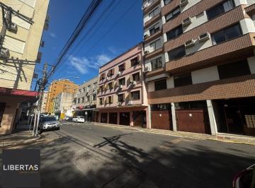 Apartamento · 59m² · 3 Quartos · Apartamento de 3 dormitórios, banheiro social e lavabo na Cidade Baixa em Porto