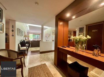 Apartamento · 223m² · 4 Quartos · 2 Vagas · Apartamento com 4 quartos, 223m²,2 vagas, elevador no bairro Jardim do Salso.