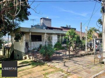 Casa · 200m² · 3 Quartos · 1 Vaga · Casa de 3 dormitórios no bairro Bom Jesus