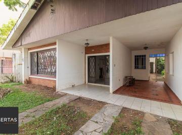 Casa · 228m² · 3 Quartos · 1 Vaga · Casa térrea ideal para investidores