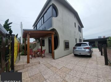 Casa · 180m² · 5 Quartos · 2 Vagas · Casa à venda - em Imbé