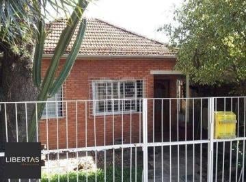 Casa · 80m² · 3 Quartos · 2 Vagas · Casa para Venda - 80m², 3 dormitórios, sendo 1 suites, 2 vagas - Teresópolis