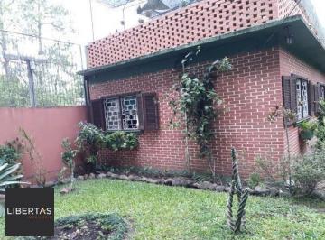 .jpg+2025-03-04 · Casa no Bairro Pedra Redonda, com 2 dormitório(s),