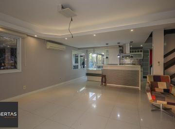 Casa · 217m² · 3 Quartos · 3 Vagas · Casa em Bairro exclusivo e condominio fechado com infra estrutura