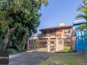 Casa · 300m² · 4 Quartos · 4 Vagas · Casa com 4 Quartos, 4 banheiros, 4 vagas e 300 m² á venda  Chácara Das Pedras.