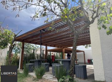 Apartamento · 44m² · 2 Quartos · 1 Vaga · Apartamento térreo de 2 quartos Condomínio Pampas 2