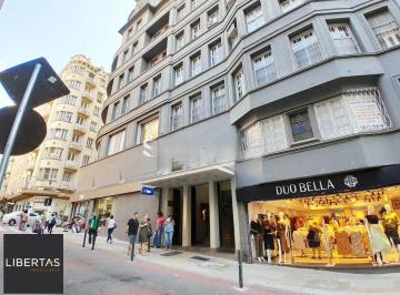 Comercial · 45m² · 1 Quarto · Conjunto/Sala Bairro Centro Histórico