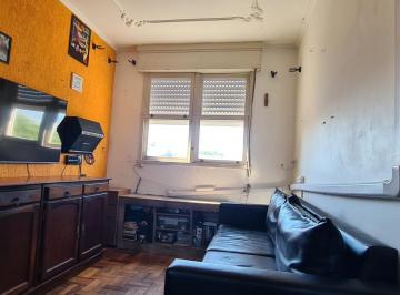 Apartamento · 48m² · 2 Quartos · 1 Vaga · Apartamento de 2 dormitorios e vaga de garagem rotativa em Porto Alegre.
