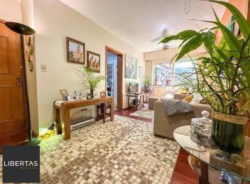 Apartamento · 118m² · 2 Quartos · 1 Vaga · Apartamento Garden para comprar no Bairro Petrópolis! Um verdadeiro refúgio!