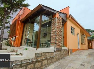 Casa · 164m² · 3 Quartos · 3 Vagas · Casa em Petrópolis Porto Alegre