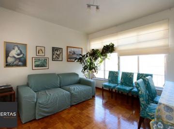 Apartamento · 130m² · 3 Quartos · Amplo apartamento de 130m² privativos no Centro Histórico de Porto Alegre.