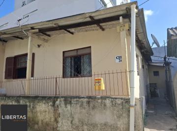 Casa · 70m² · 2 Quartos · 1 Vaga · Vende Casa no Bairro Cavalhada em acesso a poucos metros da Avenida. Construídos