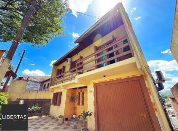 Casa · 198m² · 3 Quartos · 2 Vagas · Casa com 3 dormitórios 1 suíte e 2 vagas a venda no Jardim Carvalho