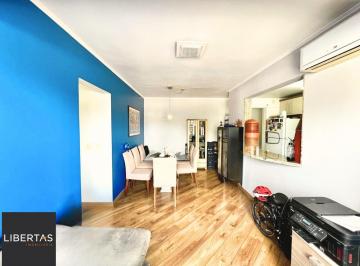 Apartamento · 56m² · 2 Quartos · 1 Vaga · Apartamento 2 quartos com vaga escriturada Av. Cavalhada