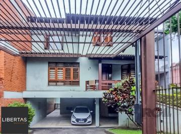 Casa · 225m² · 4 Quartos · Casa à venda - em Teresópolis