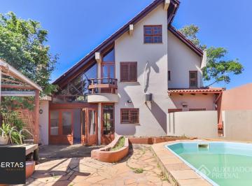 Casa · 280m² · 5 Quartos · 3 Vagas · Excelente casa com 5 dormitórios no bairro Cristal