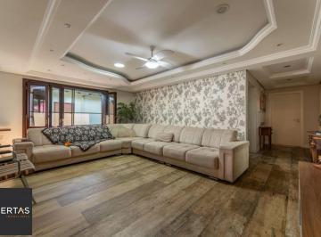 Casa · 450m² · 4 Quartos · 2 Vagas · Casa com 4 quartos,1 Suite, 2 vagas e 450m² à venda em Sarandi.