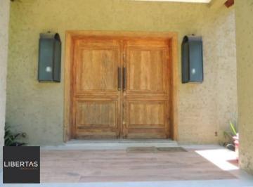 Casa · 480m² · 5 Quartos · 3 Vagas · Casa com 5 quartos em condomínio fechado na Cidade de Canela/RS