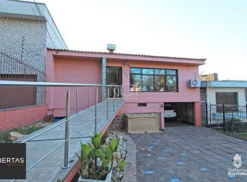 Casa · 500m² · 5 Quartos · 5 Vagas · Casa para Venda - 500m², 5 dormitórios, sendo 2 suites, 5 vagas - Menino Deus