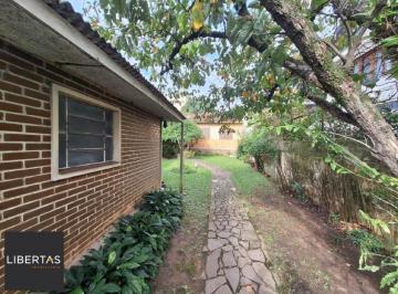 Casa · 213m² · 1 Quarto · 3 Vagas · Casa com Terreno de 213m² na Azenha em Porto Alegre