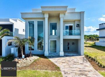 Casa · 330m² · 4 Quartos · 2 Vagas · SOBRADO NEOCLÁSSICO À VENDA A BEIRA LAGO COM VISTA INCRÍVEL E JUNTO AO MAR