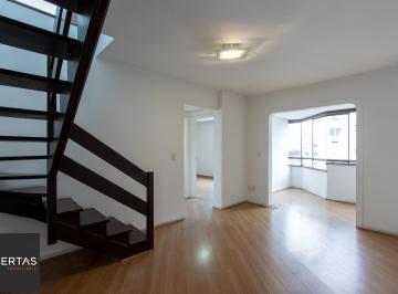 Apartamento · 137m² · 2 Quartos · 1 Vaga · Cobertura com 137m², no Bairro Cristal, de 2 dormitórios, sento uma suíte, ampla