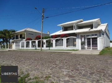Casa · 240m² · 3 Quartos · 2 Vagas · Casa para Venda 3 dormitórios 2 vagas - Capão Novo
