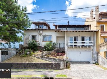 Casa · 367m² · 4 Quartos · 4 Vagas · Casa ampla, Bairro Jardim Isabel