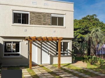 Casa · 88m² · 2 Quartos · Sobrado novo com 2 dormitórios e 1 vaga