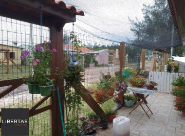 Casa · 450m² · 4 Quartos · 2 Vagas · Casa com 04 dormitórios e duas vagas de garagem lado a lado em Balneário Pinhal.