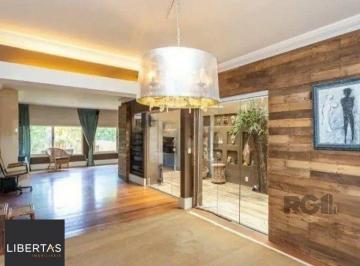 Casa · 220m² · 3 Quartos · 7 Vagas · Excelente casa de 220m² com 3 dormitórios no bairro Tristeza.