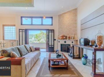 Casa · 350m² · 4 Quartos · 4 Vagas · Linda casa de 04 dormitórios com vista livre no Bairro Teresópolis