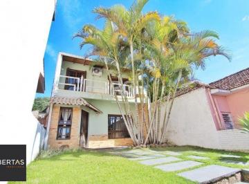 Casa · 260m² · 5 Quartos · 4 Vagas · Casa para Venda - 260m², 5 dormitórios, sendo 2 suites, 4 vagas - Teresópolis