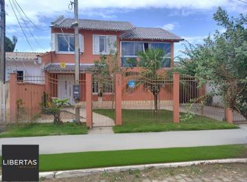 Casa · 342m² · 3 Quartos · 1 Vaga · Casa de 3 dormitórios, 1 suíte e  1 vaga de garagem coberta em Canoas.